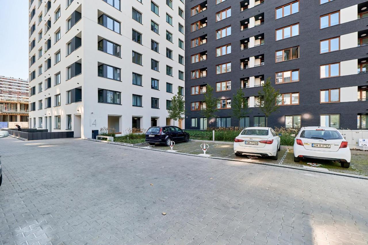 Exclusive Apartments Gwiazdzista With Free Garage Wroclaw By Noclegi Renters Екстериор снимка